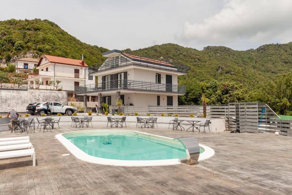 Tenuta Croce Appartamento Karol-Piscina-Vista Mare ساليرنو المظهر الخارجي الصورة