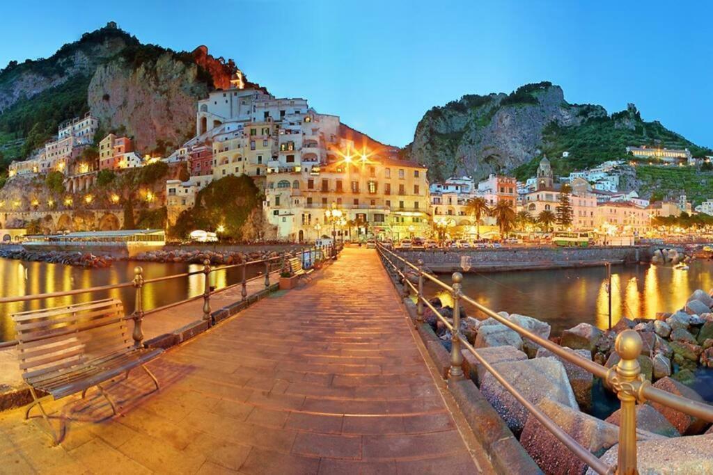 Tenuta Croce Appartamento Karol-Piscina-Vista Mare ساليرنو المظهر الخارجي الصورة