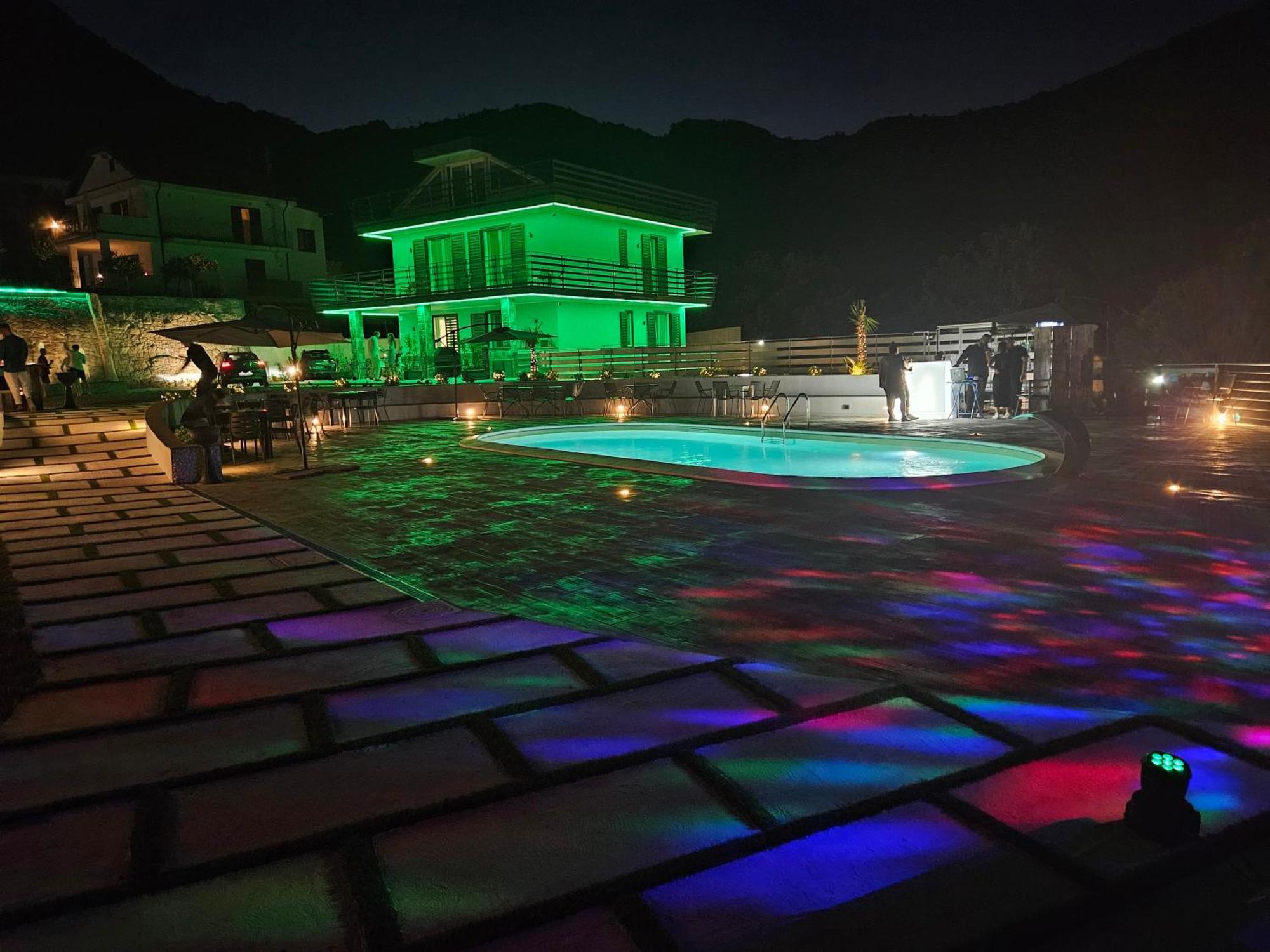 Tenuta Croce Appartamento Karol-Piscina-Vista Mare ساليرنو المظهر الخارجي الصورة
